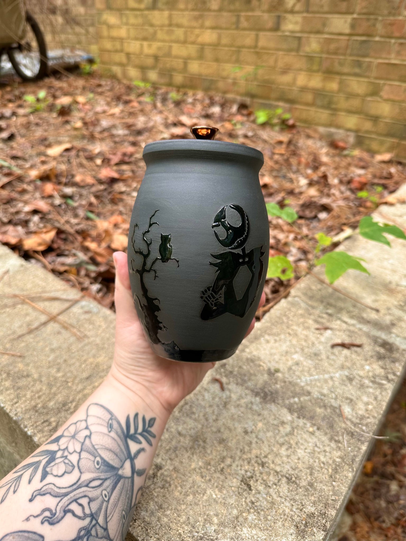 30 oz. Nightmare before Christmas lidded vase