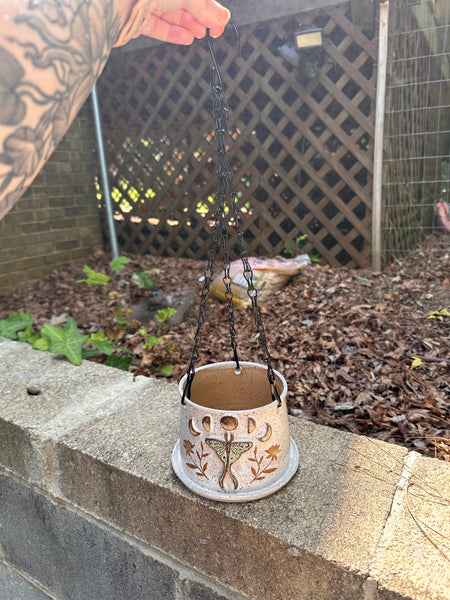 4” hanging luna planter
