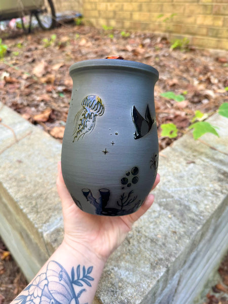 40 oz. Spooky Black Sea vase