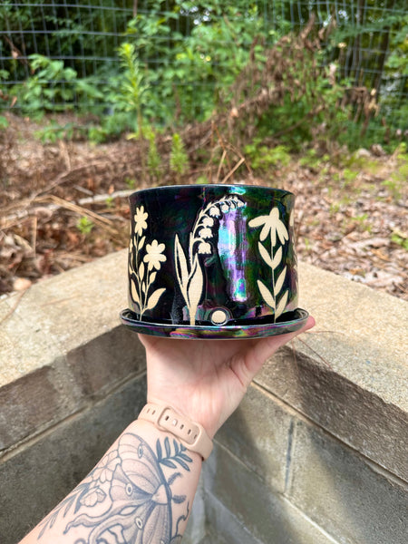 6” resin planter