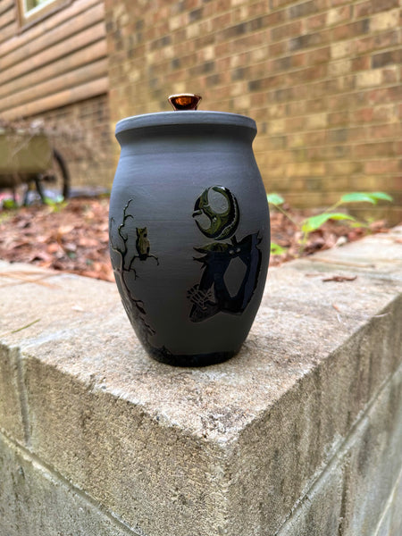 30 oz. Nightmare before Christmas lidded vase