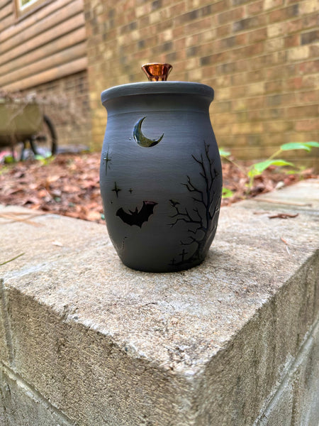 30 oz. Zero, Scraps, and Sparky lidded vase