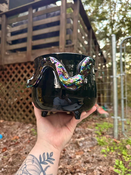 6" snake cauldron